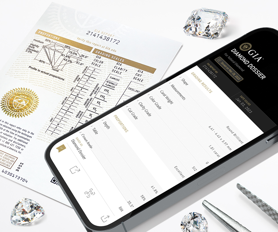 GIA paper report with GIA digital report on smartphone