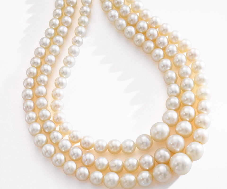 Pearl necklace